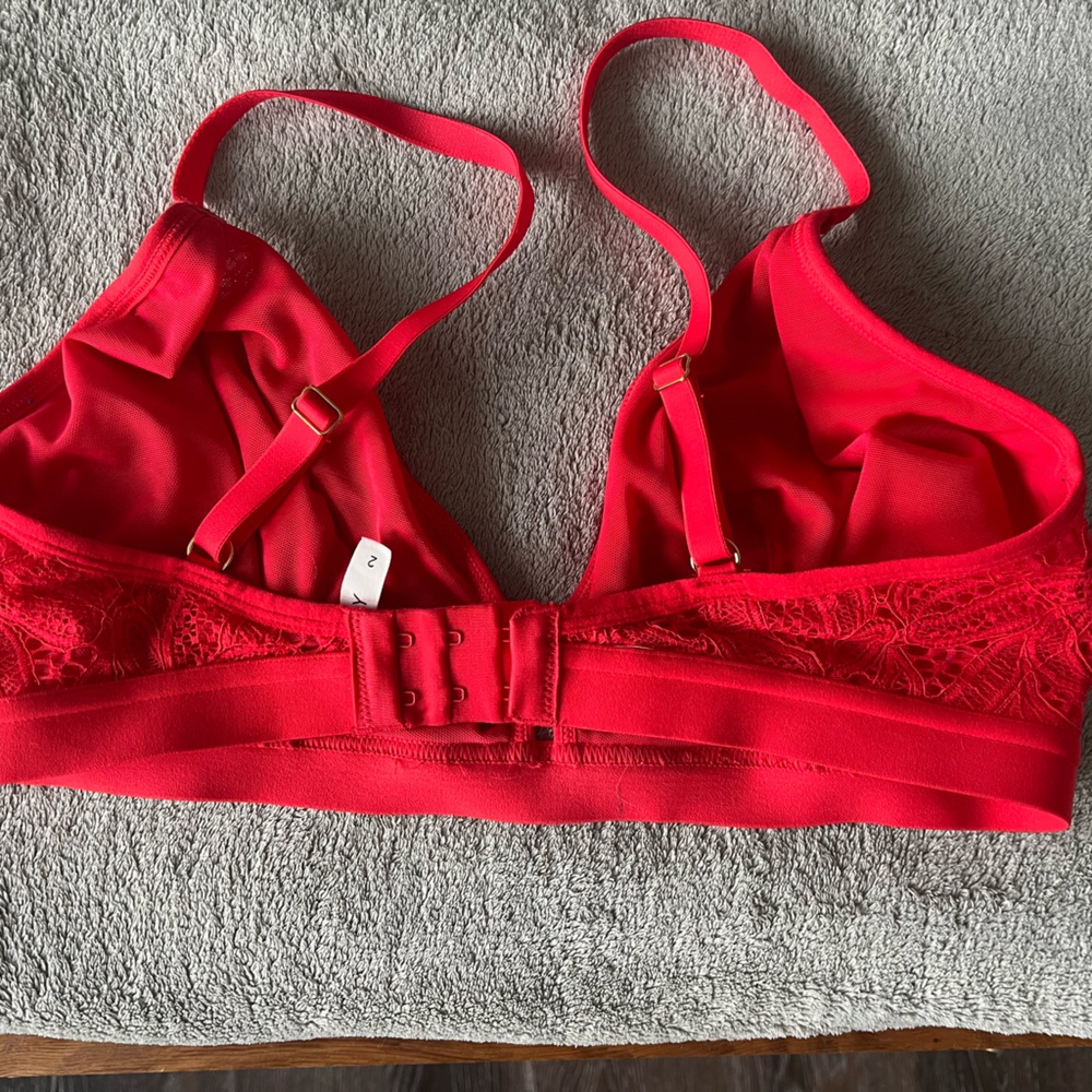 Red Lace Bralette - Worn Once | Size Busty 2 | Lively